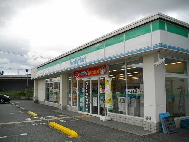 ファミリーマート鳥取杉崎店まで800m