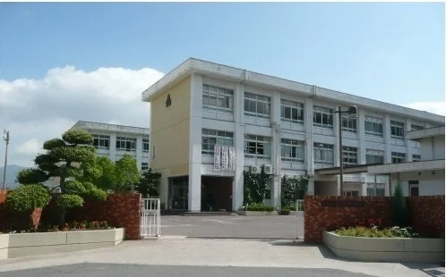 福木中学校まで2200m