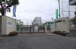 広島市立戸坂小学校まで300m
