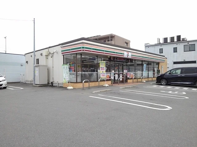 セブンイレブン久留米合川大橋店まで1300m