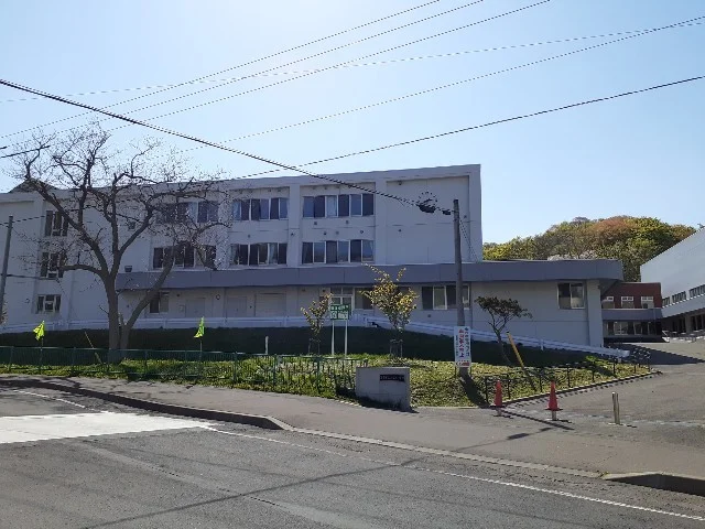 みなと小学校まで950m