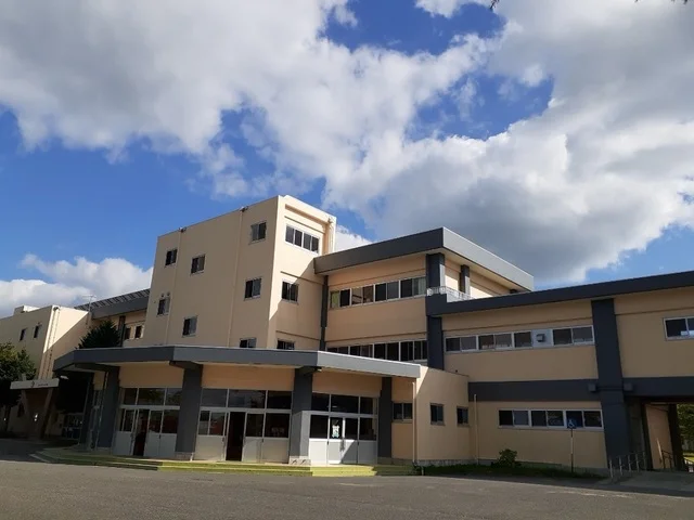 大崎市立三本木小学校まで1200m