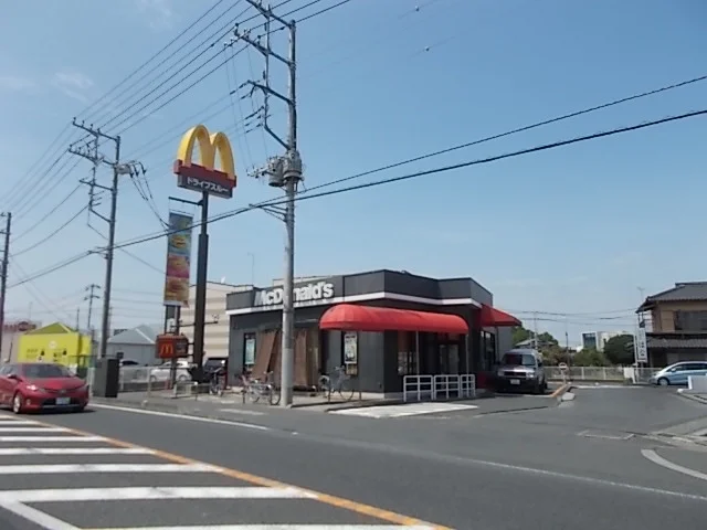 マクドナルド50号水戸赤塚店まで13m