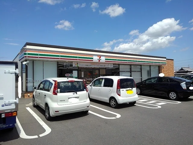 セブンイレブン観音寺出作店まで550m