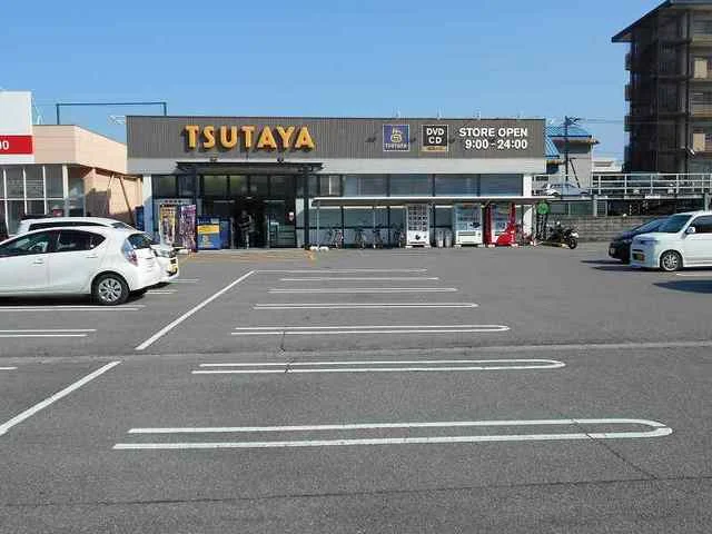 ＴＳＵＴＡＹＡフジグラン店様まで1100m