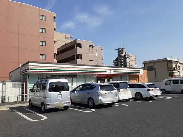 セブンイレブンまで468m