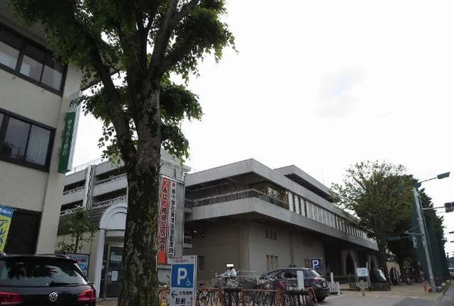 三鷹市役所まで1300m
