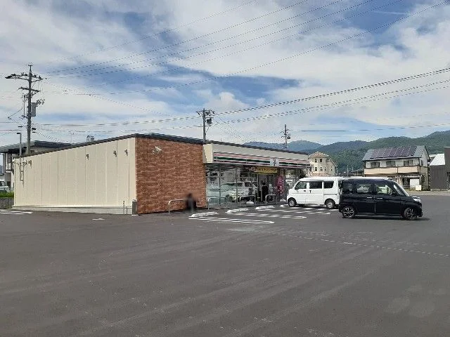 セブンイレブン　下諏訪西大路店まで600m