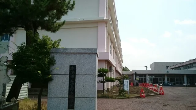 曽野木小学校まで350m