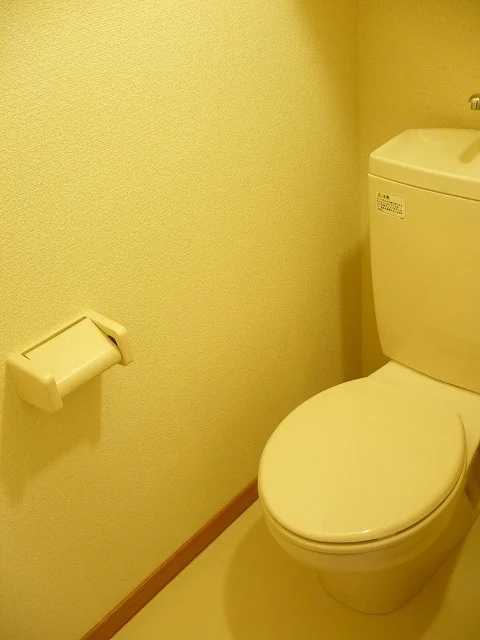 上には棚があります。