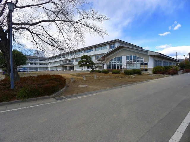 館林市立美園小学校まで1000m