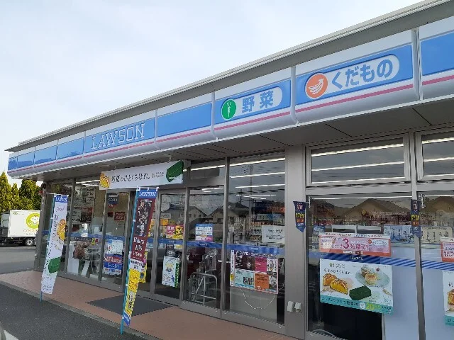ローソン下豊岡町店まで800m