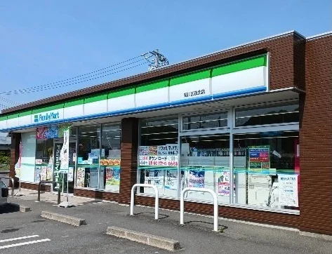 ファミリーマート菊川加茂北店まで450m