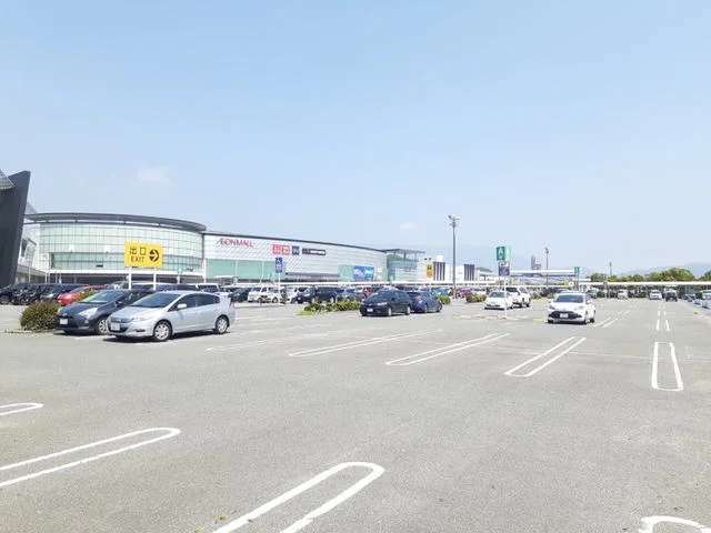 イオンモール福岡まで3100m