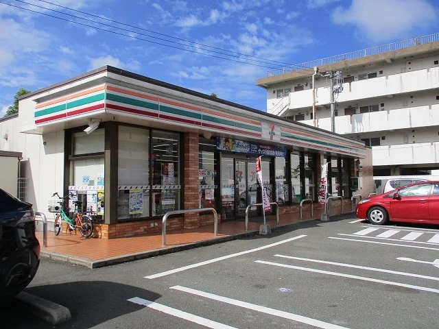 セブンイレブン宮崎矢の先町店まで1400m