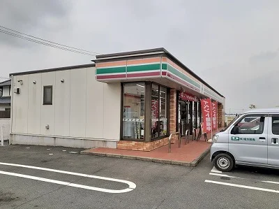セブンイレブンまで800m