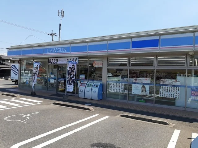 ローソン姶良東餅田店まで800m
