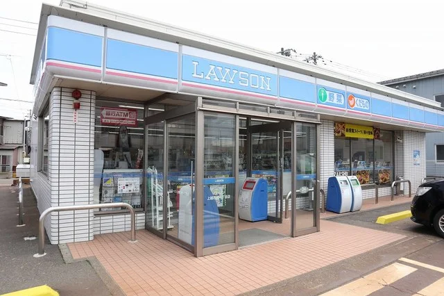 ローソン上越石橋一丁目店まで83m
