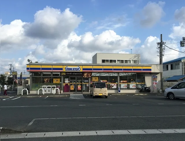 ミニストップ浜松細江町店まで450m