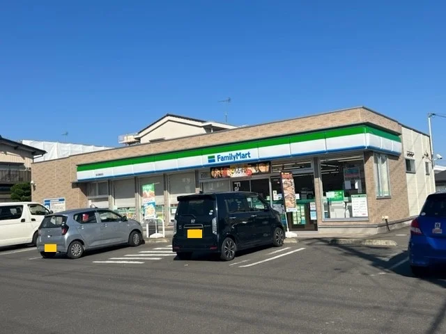 ファミリーマート岩沼桑原店まで700m