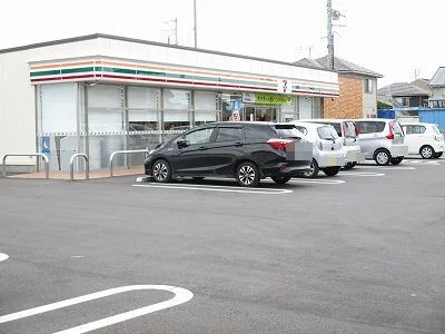 セブンイレブン前橋駒形町店まで550m