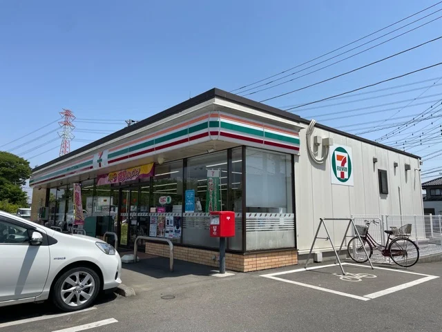 セブンイレブンまで240m