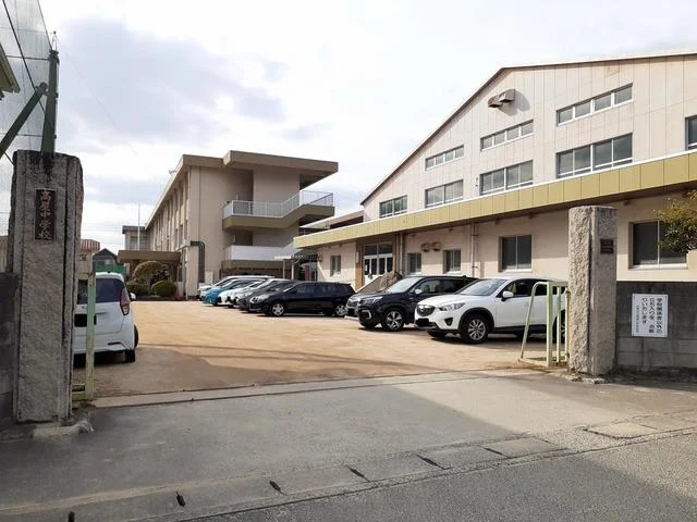 高屋中学校まで350m