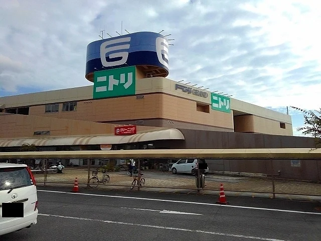 フジグラン尾道まで1800m