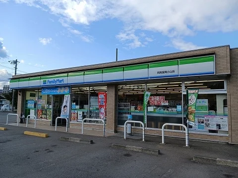 ファミリーマート阿南富岡店まで550m