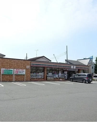 セブンイレブンまで400m