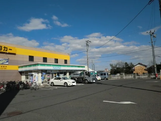 ファミリーマート桑名安永店まで300m