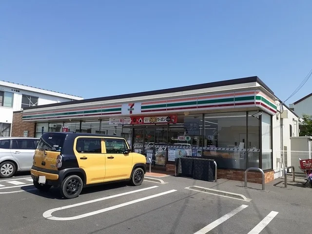 セブンイレブン岡山新保店まで300m