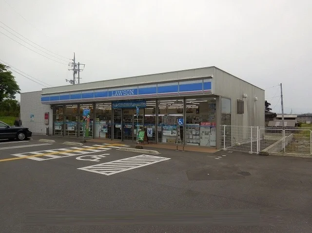 ローソン倉吉西倉吉店まで500m