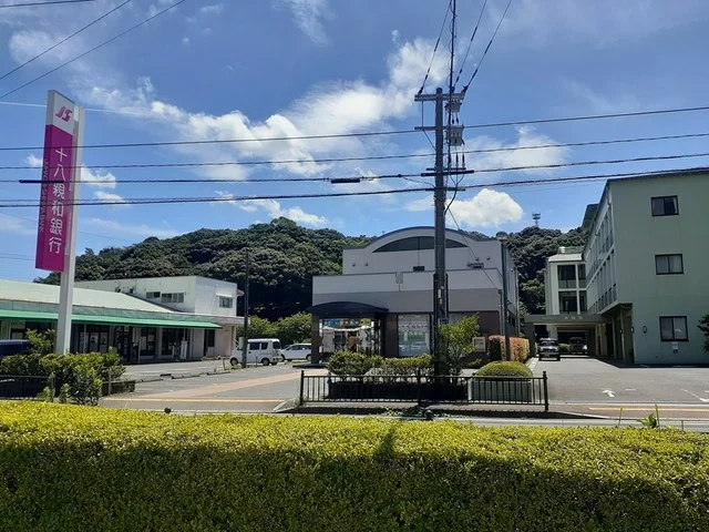 十八親和銀行琴海支店まで1253m