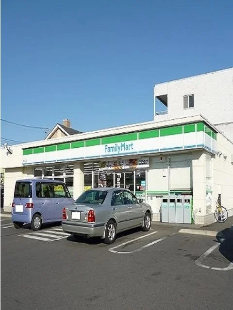 ファミリーマート福生志茂店まで230m