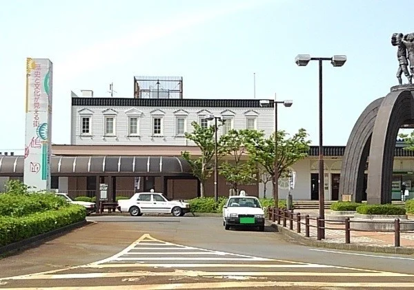 鶴岡駅まで1000m