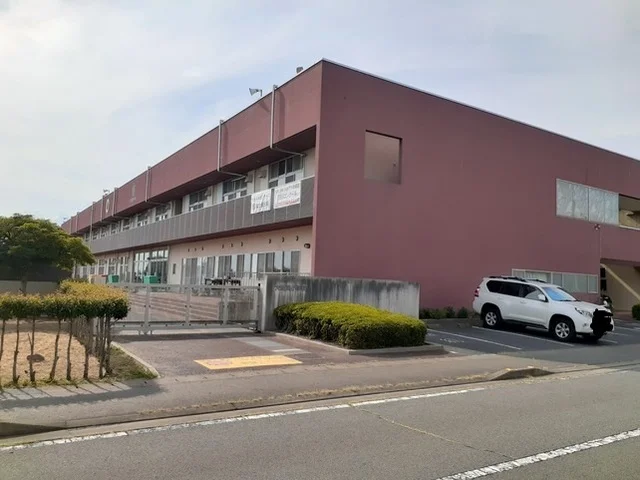 前橋市立大胡東小学校まで950m