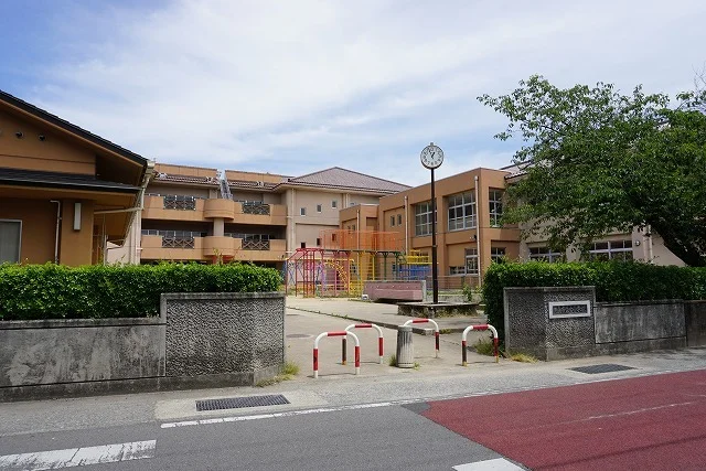 佐古小学校まで450m