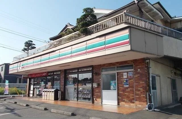 セブンイレブン沼津西椎路店まで700m