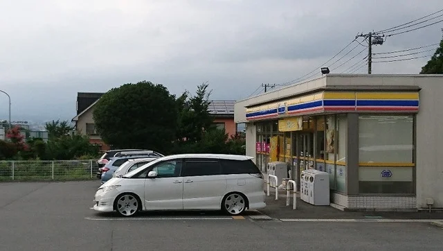 ミニストップ 御殿場東山店まで1000m