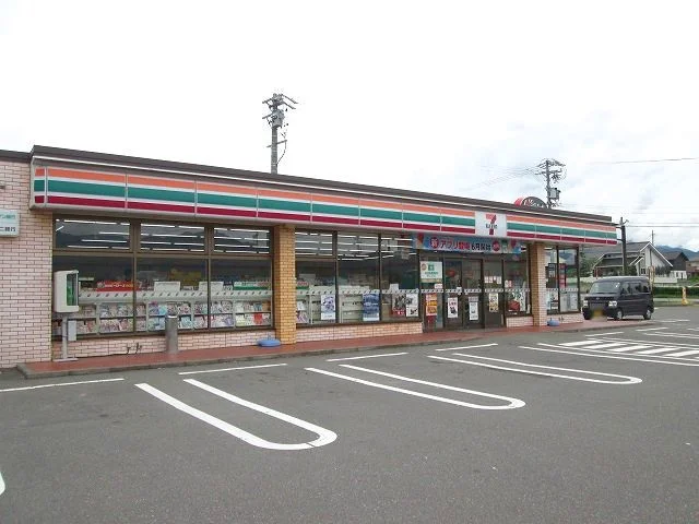 7-11　駒ヶ根伊南バイパス店まで1300m