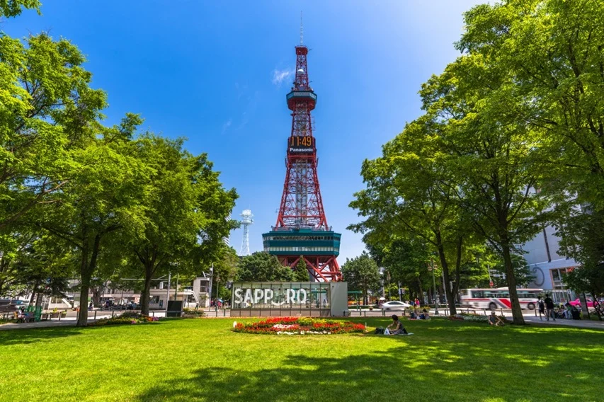 さっぽろテレビ塔　徒歩14分