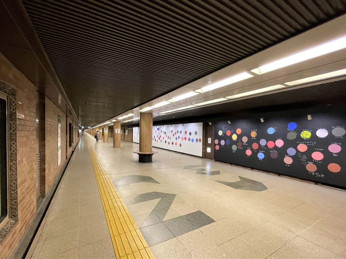 地下鉄バスセンター前地下通路　徒歩5分
