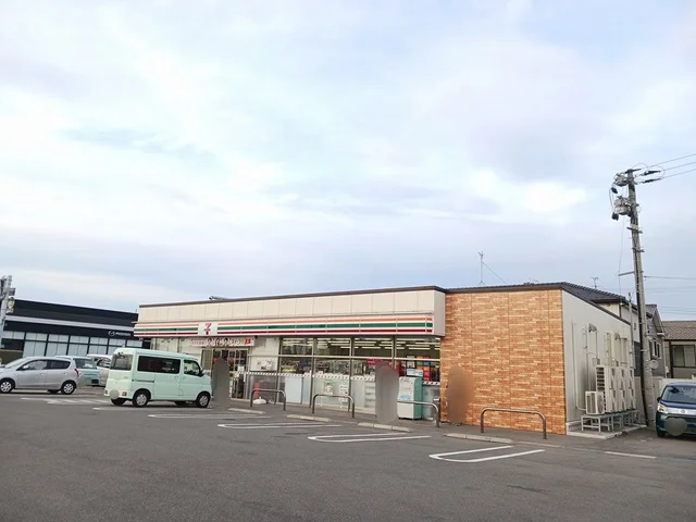 セブンイレブン有明大橋町店まで213m