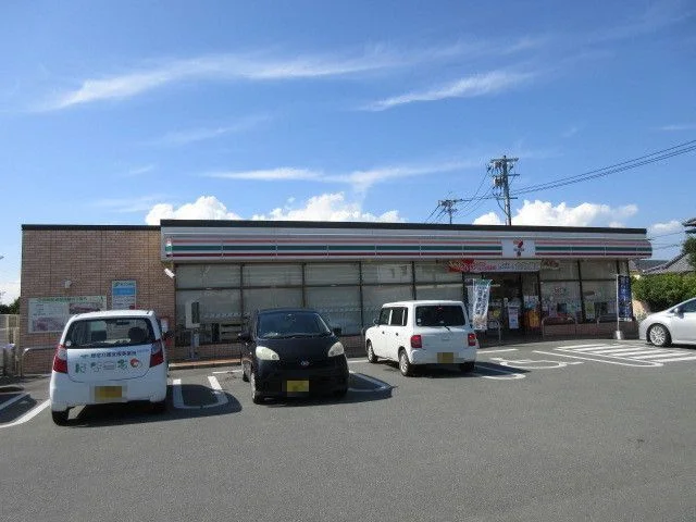 セブンイレブンまで500m