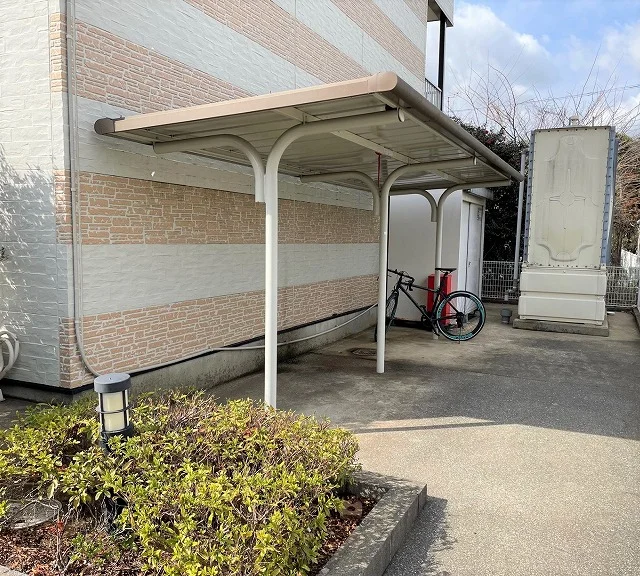 屋根付き駐輪場