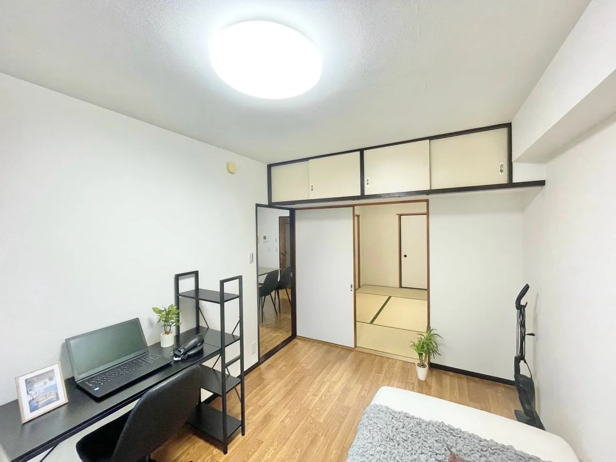 ※撮影用の観察植物・食器調理器具・雑貨類等はございません。※写真は現況優先