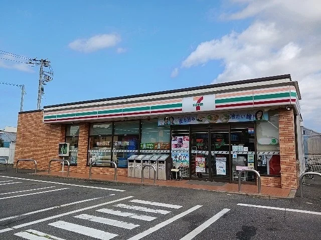 セブンイレブン 富里獅子穴店まで350m