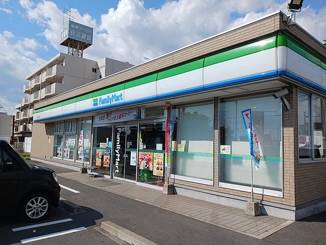ファミーマート名古屋港宝神店まで190m