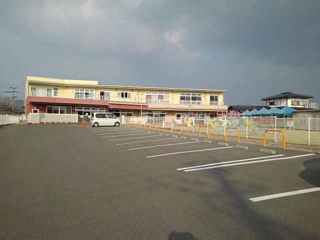 鳥飼保育園まで690m